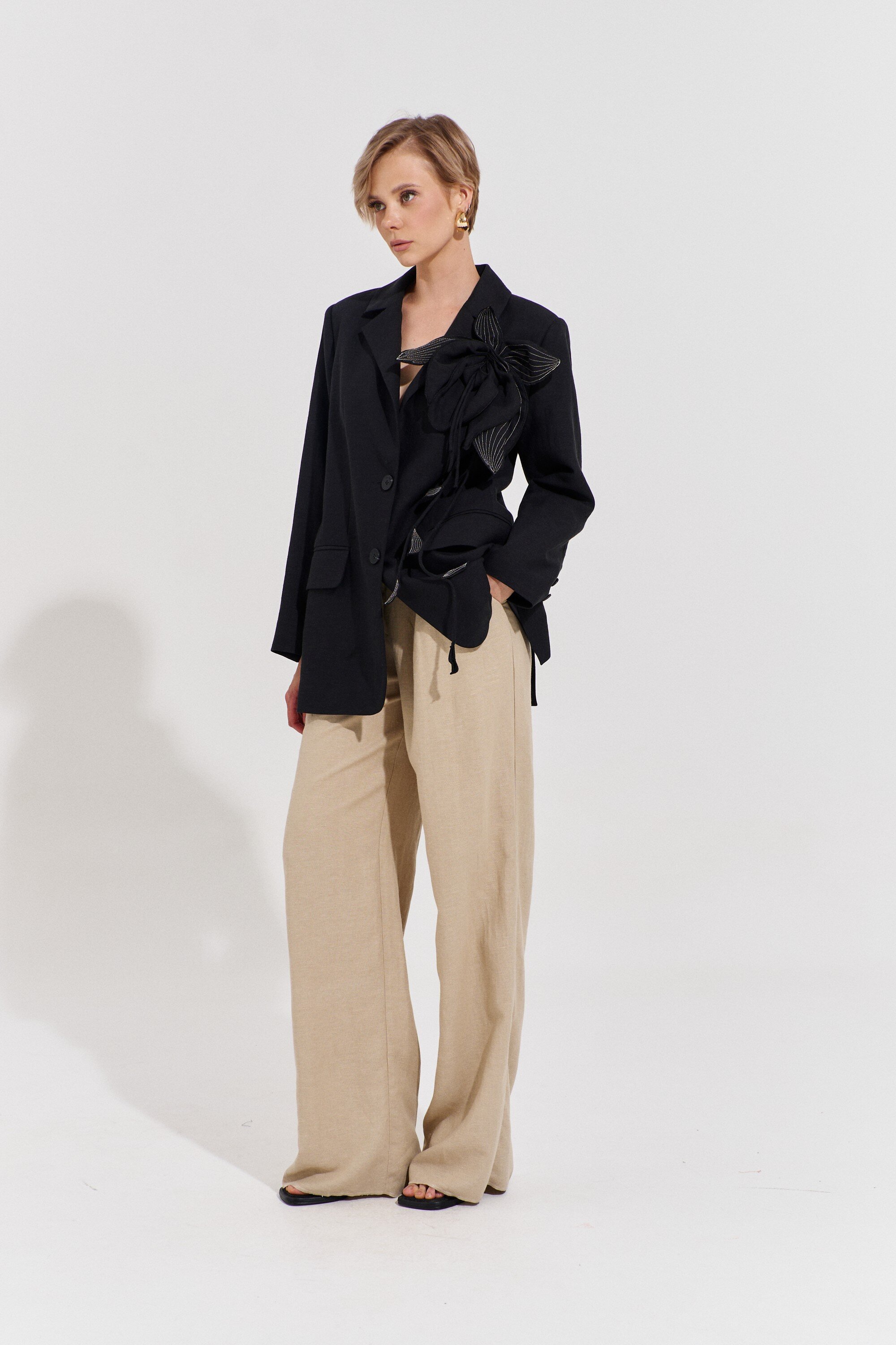 A2527/4, A2527/6, АК335